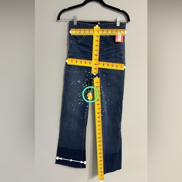 SPANX Cropped Flare Denim Medium Wash Raw Hem Pull On Stretch XS/P 20232R NWT - Picture 6 of 16